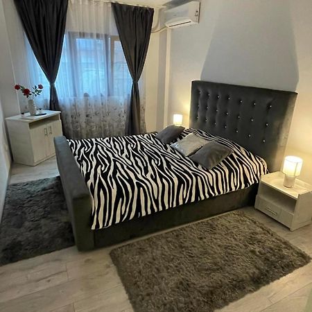 Apartament Nectaria Беїле-Херкулане Екстер'єр фото