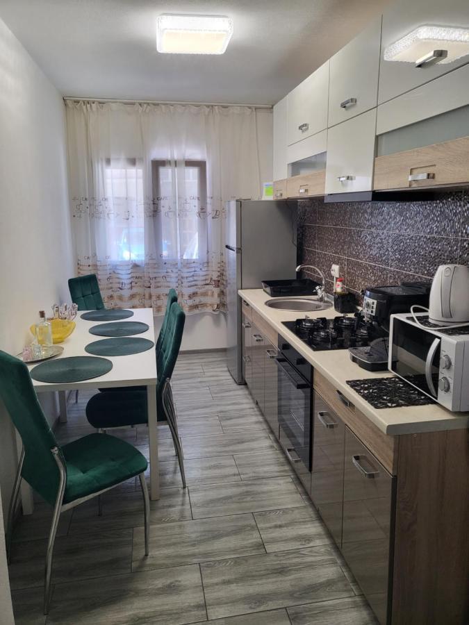 Apartament Nectaria Беїле-Херкулане Екстер'єр фото