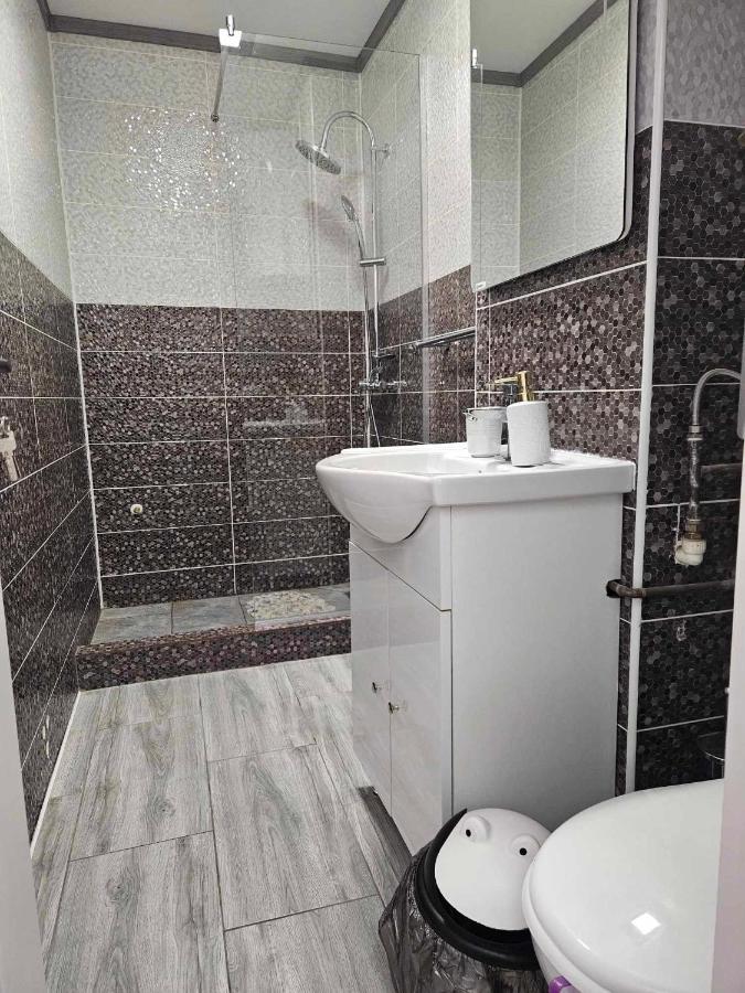 Apartament Nectaria Беїле-Херкулане Екстер'єр фото